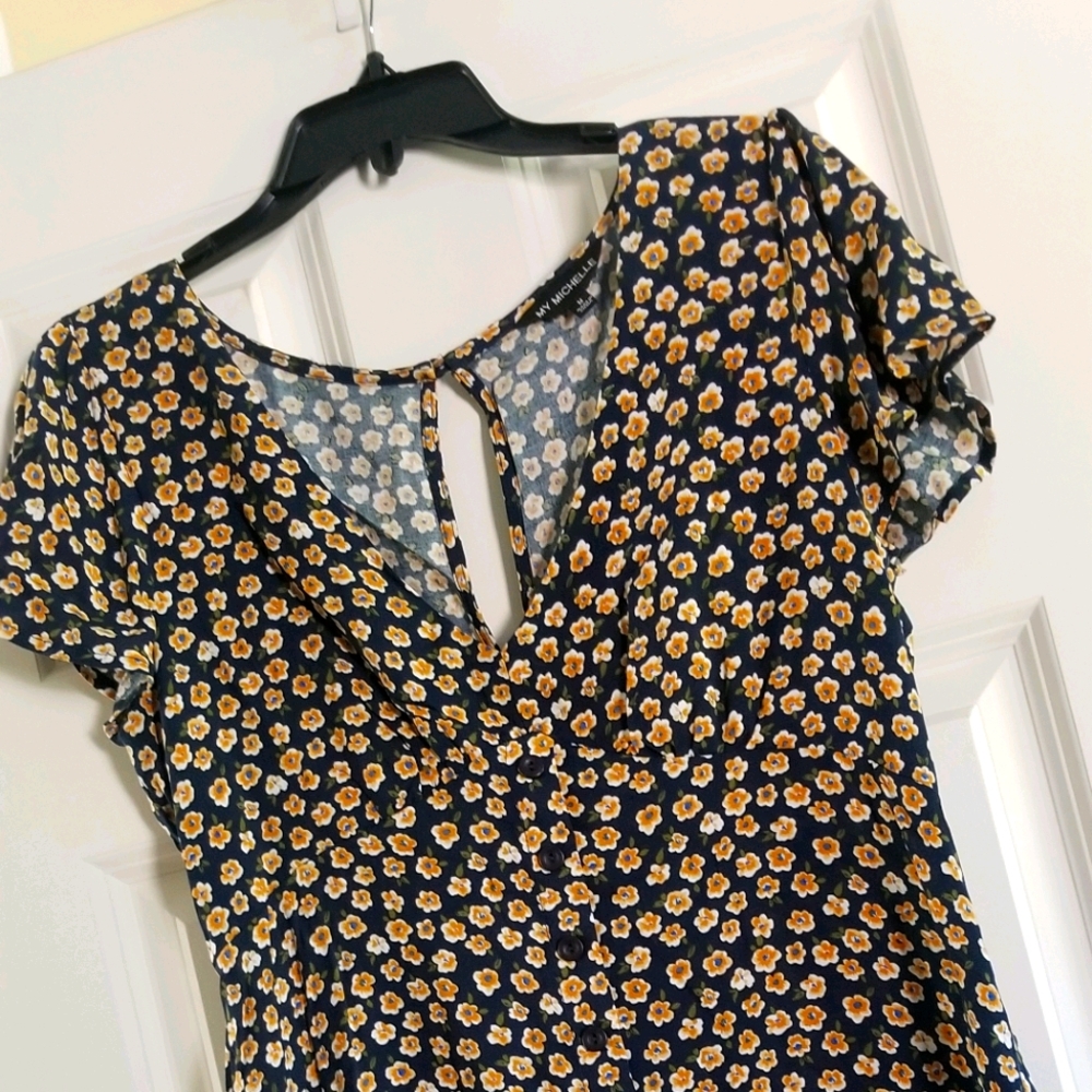 Navy floral mini short sleeve dress